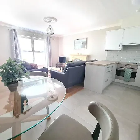 Apartament Large 5 Bedroom, Centre Galway