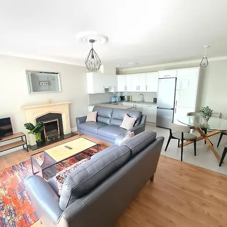 Large 5 Bedroom, Centre Lejlighed *