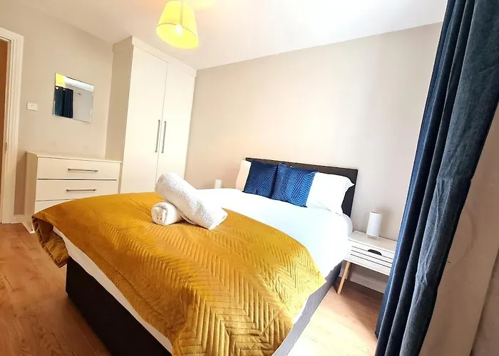 Lejlighed Large 5 Bedroom, Centre