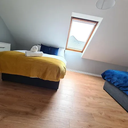 Large 5 Bedroom, Centre *