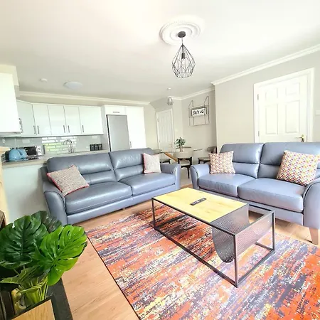 Large 5 Bedroom, Centre Appartement