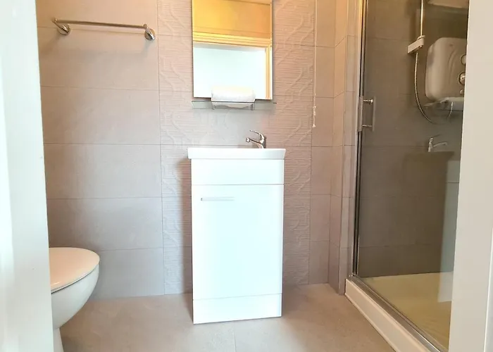 Large 5 Bedroom, Centre Galway