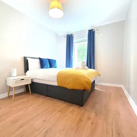 Daire Large 5 Bedroom, Centre Galway