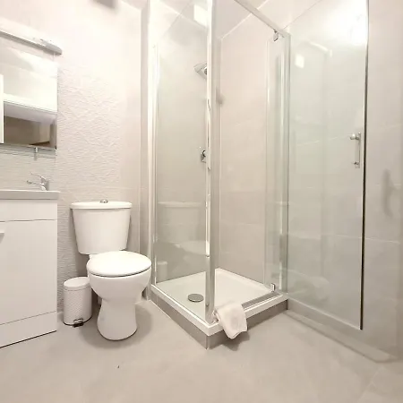 Large 5 Bedroom, Centre Galway