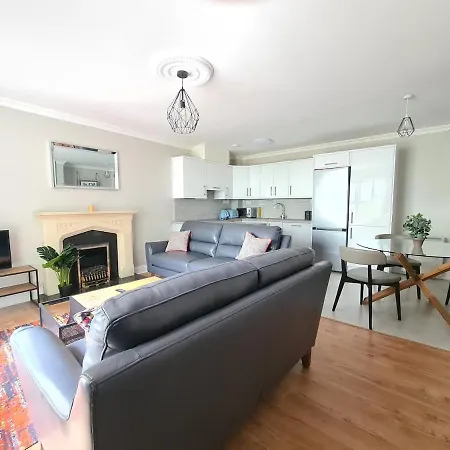 Daire Large 5 Bedroom, Centre Galway